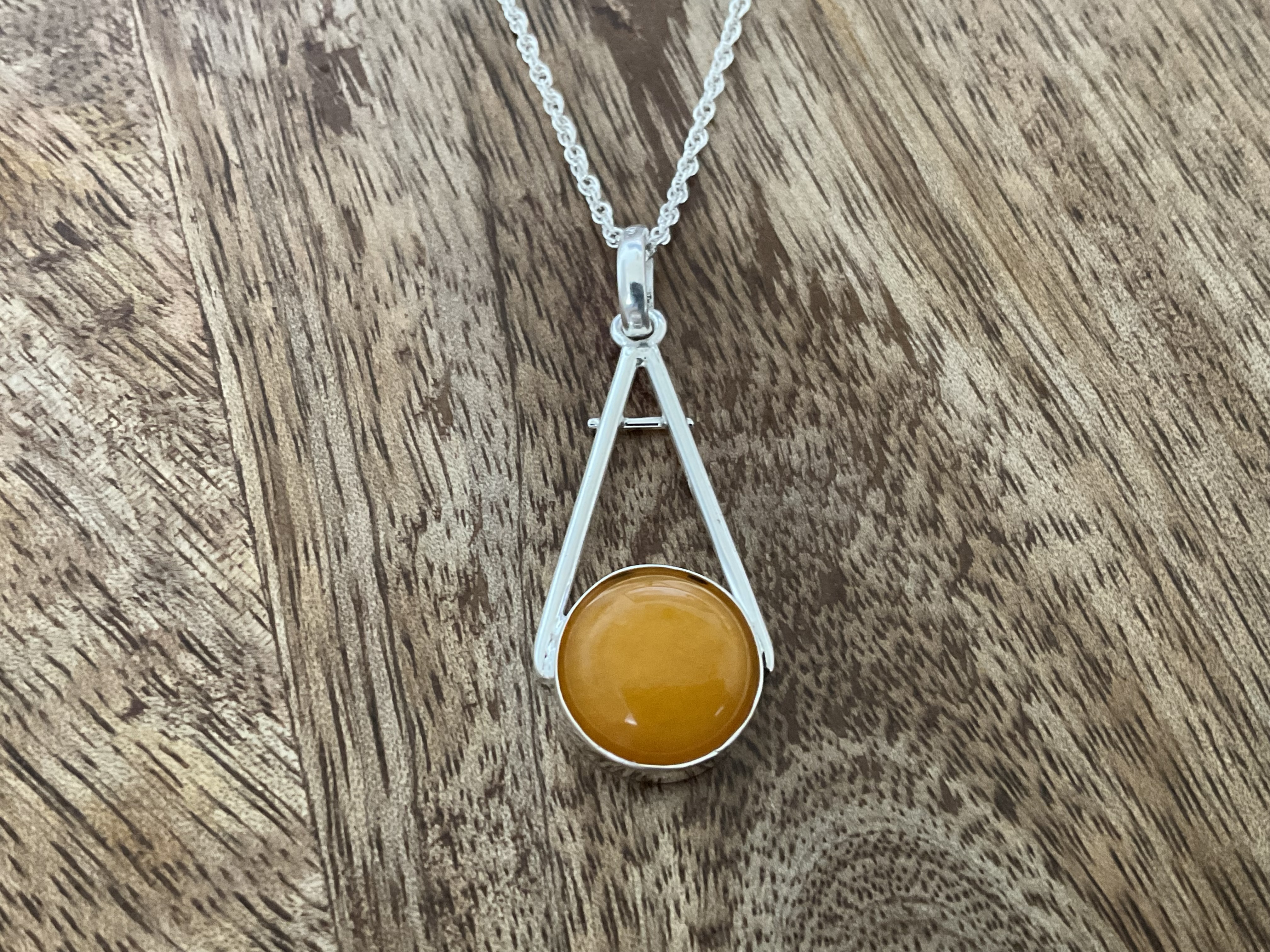 Chalcedony Pendant & Chain - Yellow - Click Image to Close